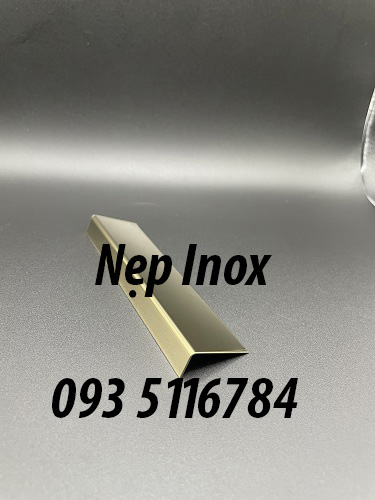 Nẹp-L-inox304.jpg